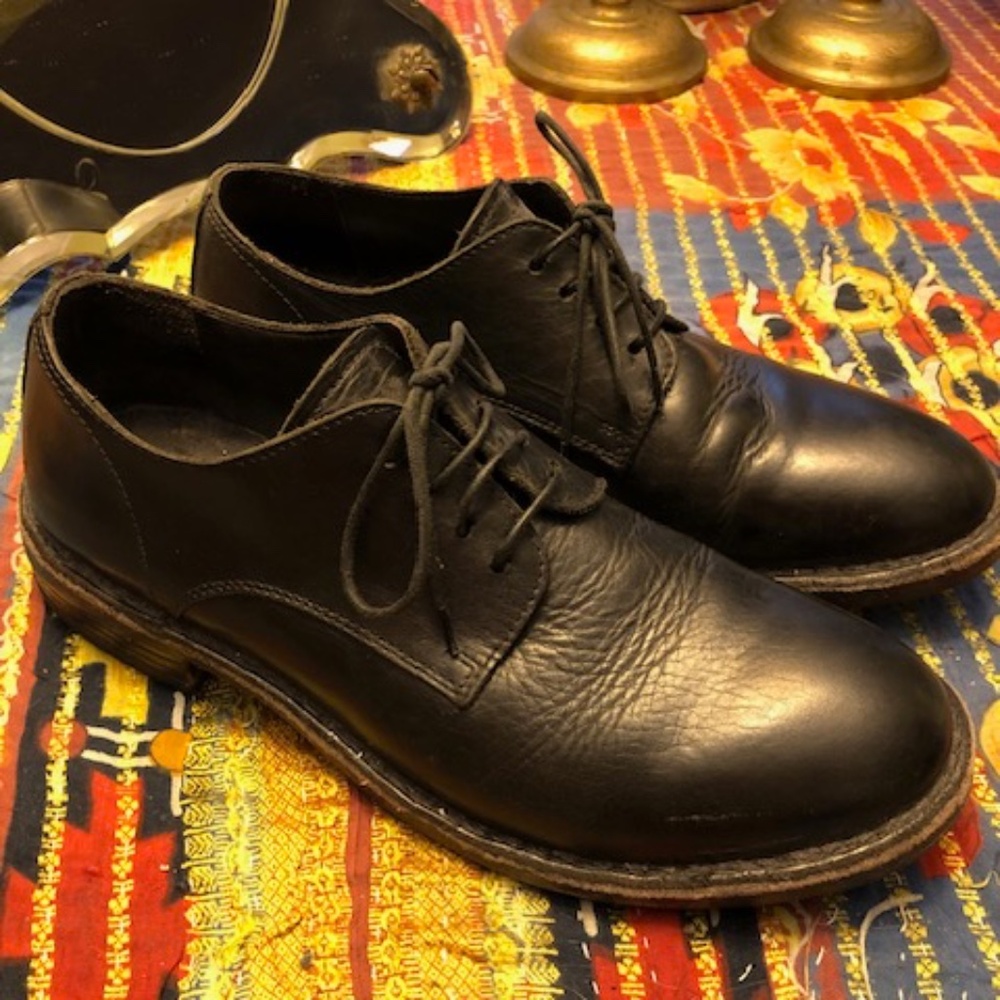 Vintage MOMA Black Oxfords - size 39